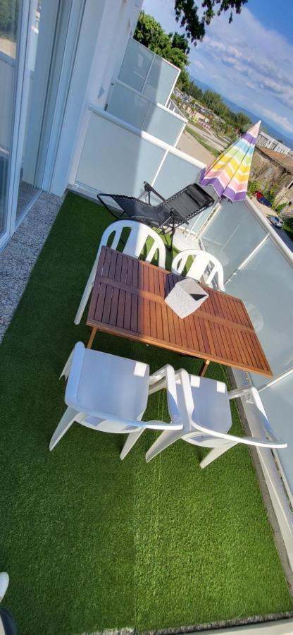 Appartement Avec Balcon/Terrasse Monteux Eksteriør bilde